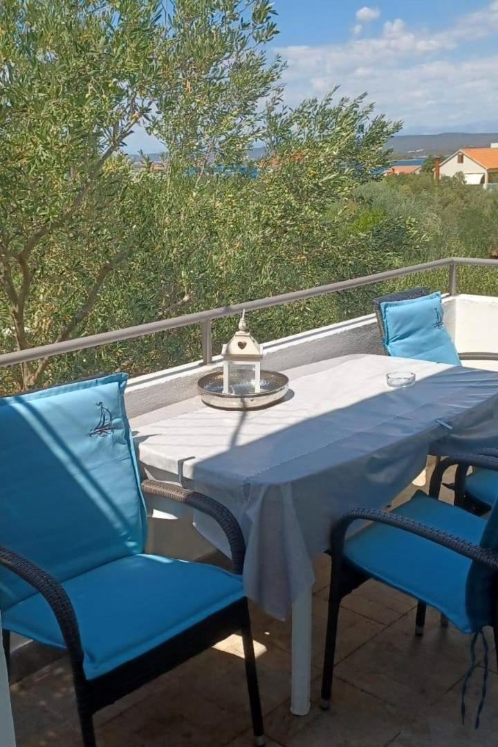Apartments With A Parking Space Kraj, Pasman - 8213 Tkon Exterior photo